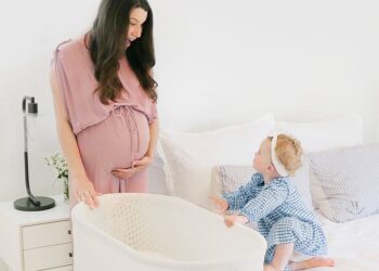 Snoo Bassinet & Crib Rentals in Sarasota – The Easiest Way to Ensure Better Baby Sleep on Vacation