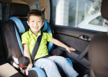 Landing in Tampa with a Baby? Why Renting a Car Seat Near Your Destination Saves Time & Stress