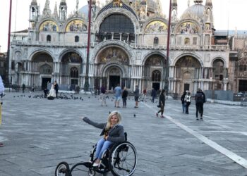 Wheelchair Rentals in Sarasota and Bradenton – Comfortable Mobility Solutions for Visitors and Seniors